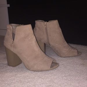 Ankle boots (open toes)
